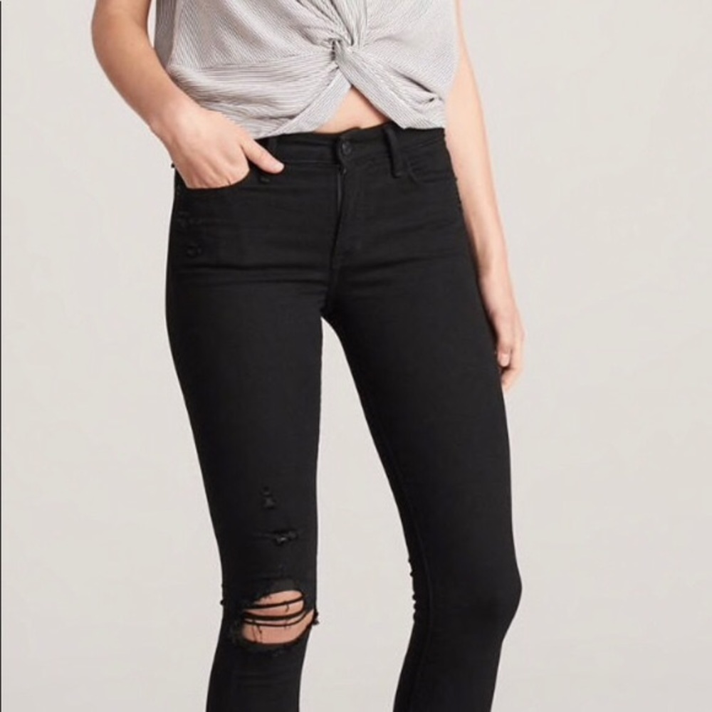 Abercrombie Harper Low Rise Ankle Jeans Distressed - Picture 1 of 9